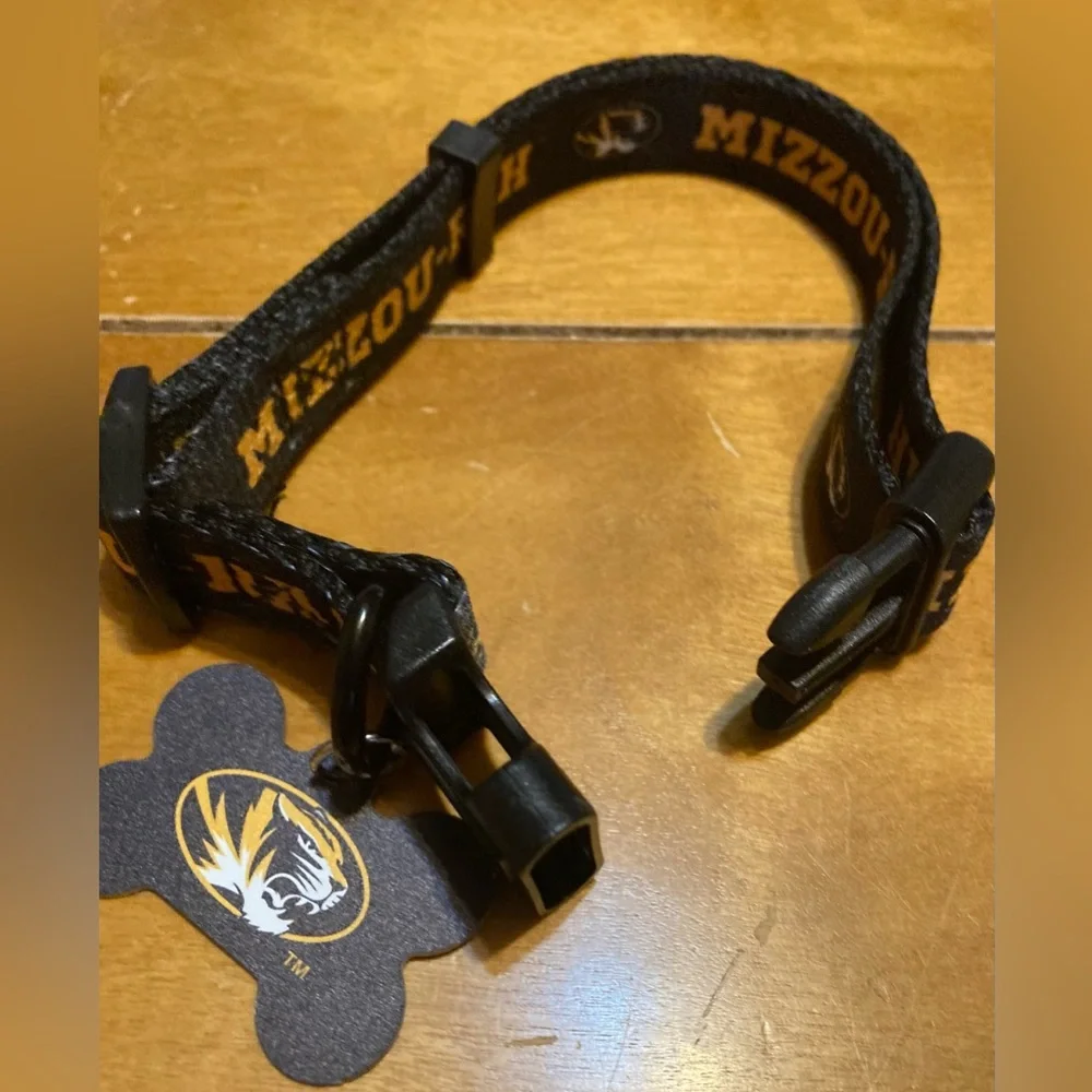 NWT Mizzou-Rah Adjustable Nylon Dog Collar